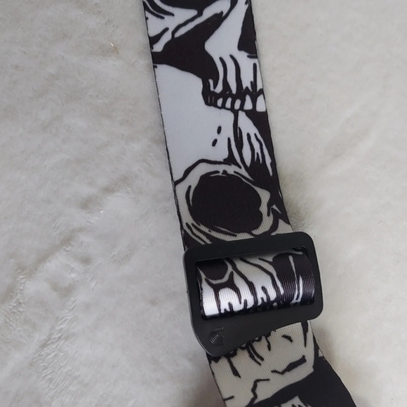 Skull Guitar Strap NWT - Picture 3 of 11